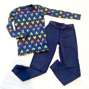 Primary Heart Print Navy Blue Long John Pajamas Size 6-7 Years
